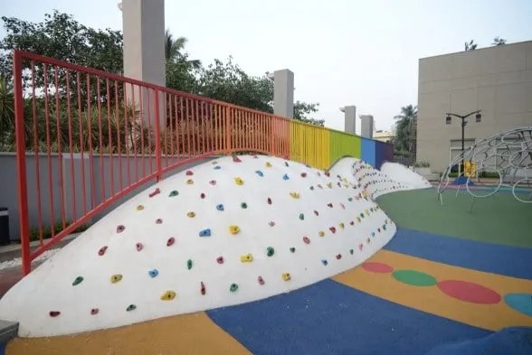 Clubhouse at Island City Center Dadar